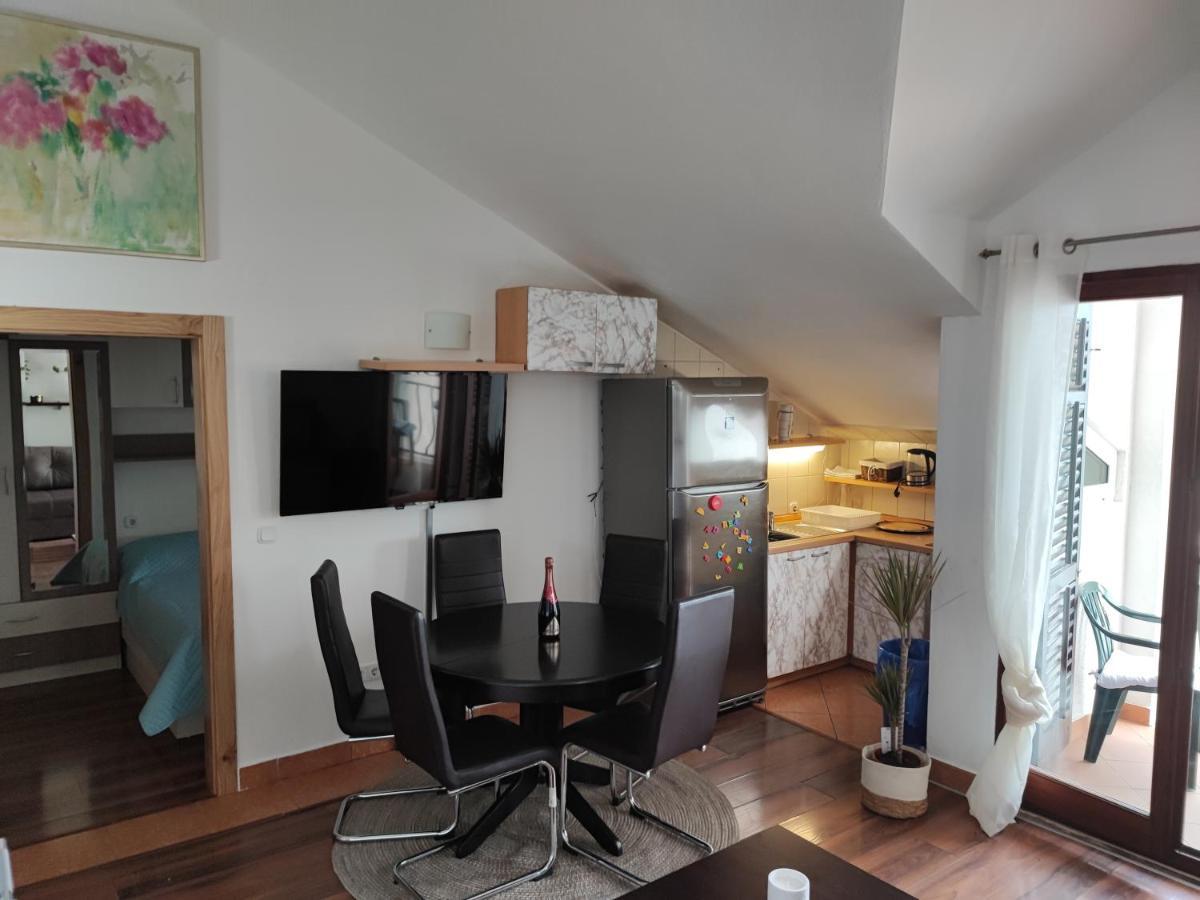 Apartments Villa Kresic ネウム エクステリア 写真