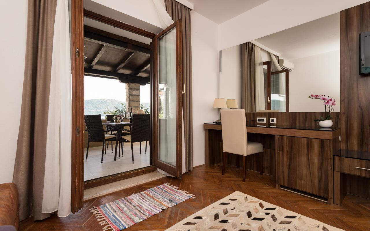 Apartments Villa Kresic ネウム エクステリア 写真
