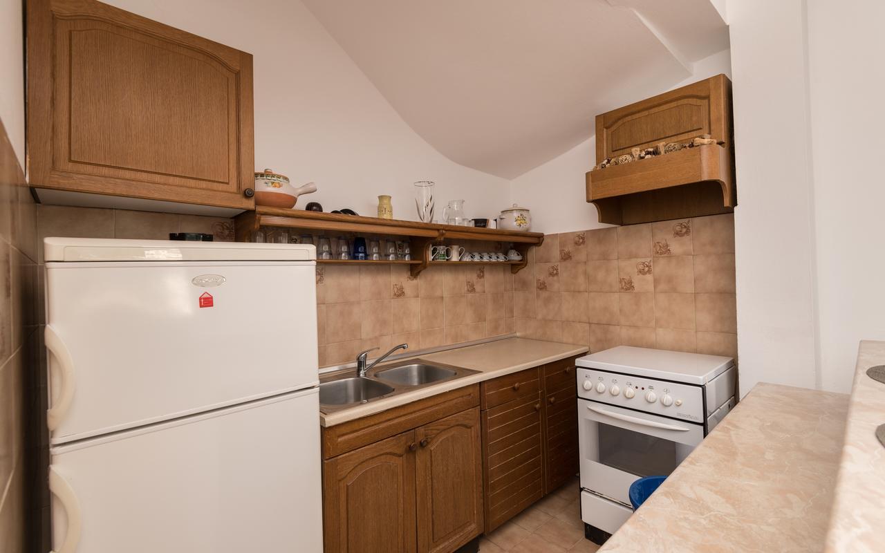 Apartments Villa Kresic ネウム エクステリア 写真