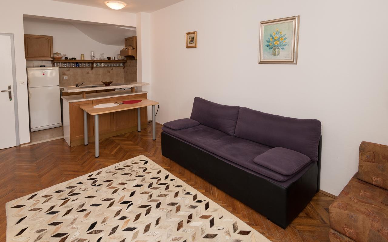 Apartments Villa Kresic ネウム エクステリア 写真