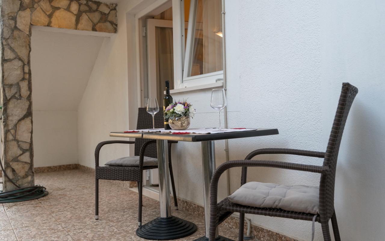 Apartments Villa Kresic ネウム エクステリア 写真